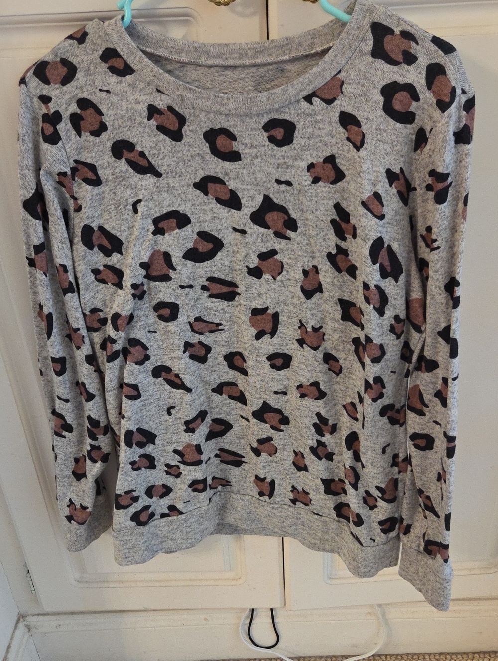 Light Gray Leopard Print Long-Sleeve Top